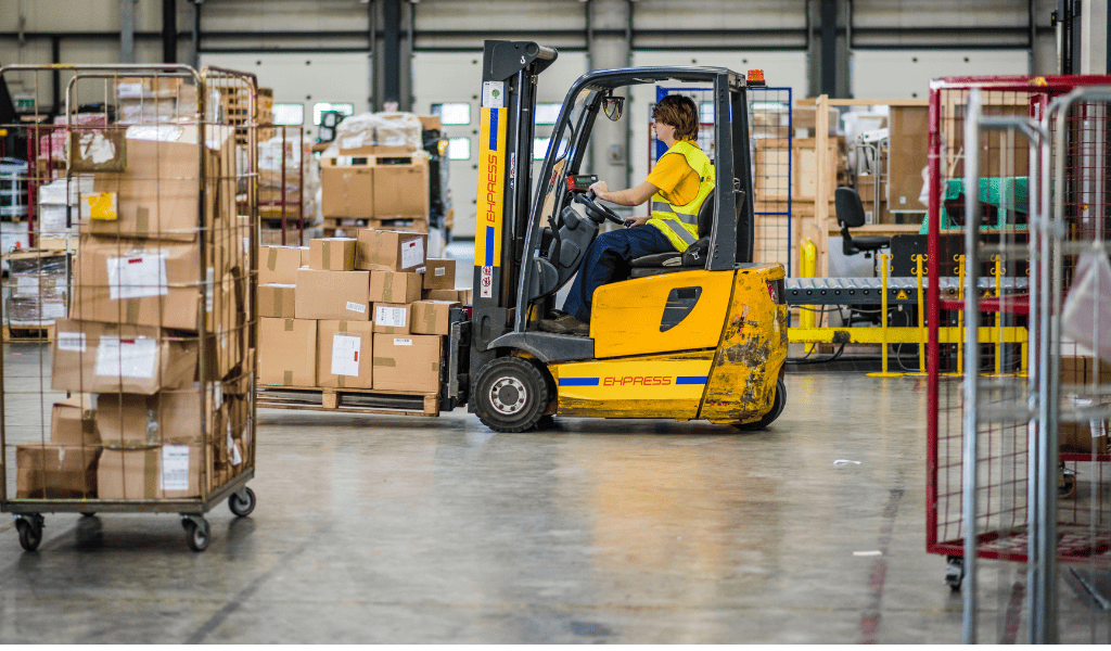 Challenges managing warehouse operations and how improve operations